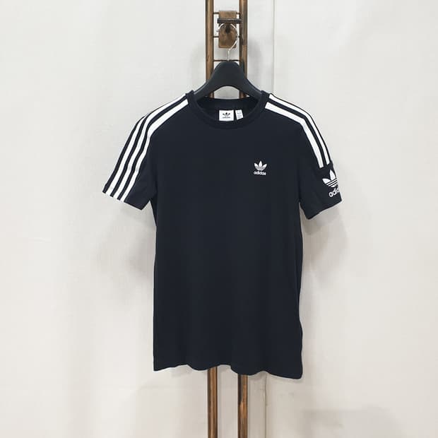 아디다스 반팔티 XS