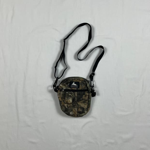 그레고리 gregory 리얼트리 카모 크로스백 가방