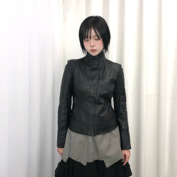 블랙 하이넥 램스킨 자켓
