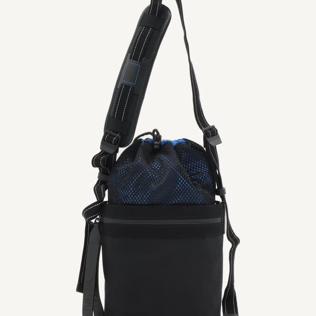 보테가베네타 나일론 버킷백