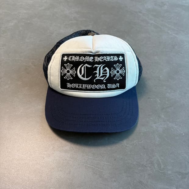 크롬하츠 CH 할리우드 트러커 햇 네이비