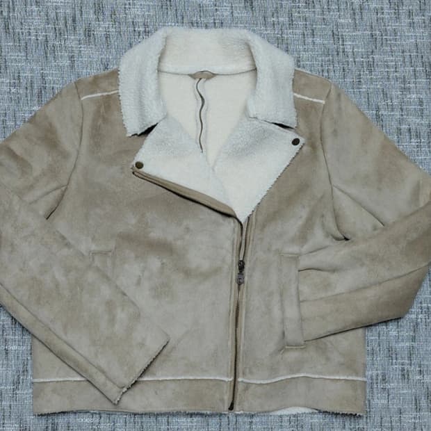 일본 GU 여성 무스탕 자켓 L