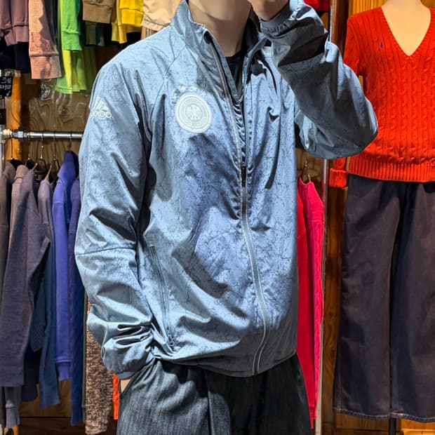 L 아디다스 독일 패치 크랙 애쉬블루 바람막이