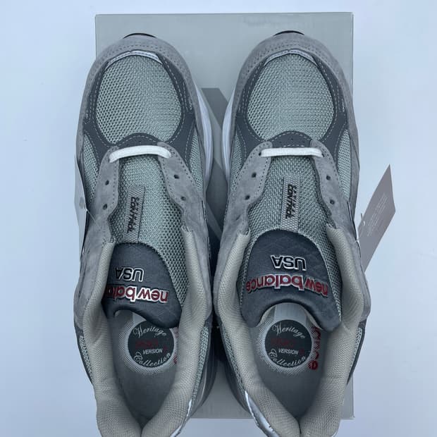 뉴발란스 990 v3 265사이즈