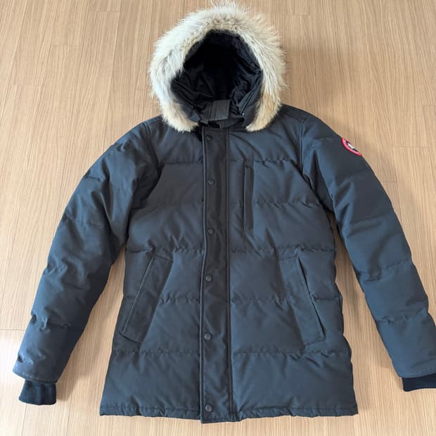 캐나다구스 카슨 블랙 퓨전M 판매합니다.