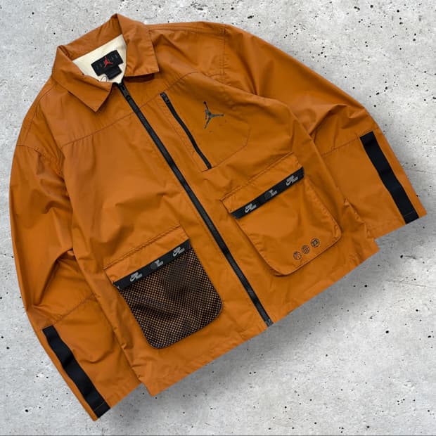 [L] 조던 점프맨 포켓 오렌지색 바람막이 자켓 D110