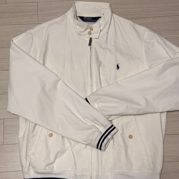 폴로 아이보리 집업 