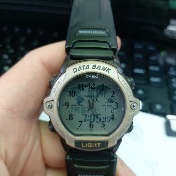 카시오 데이터뱅크 손목시계