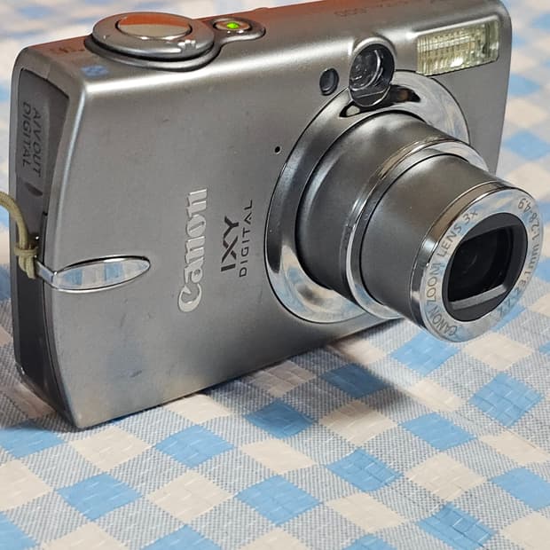 캐논 익시 600(IXY 600) 디지털 카메라