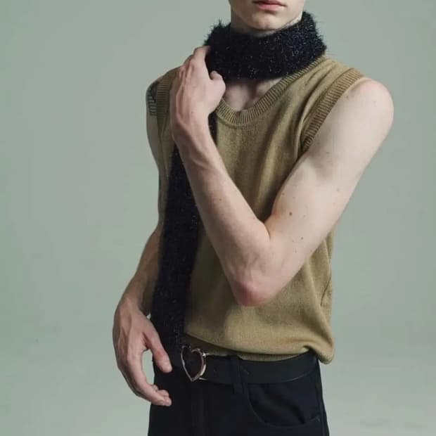 Lurex scarf