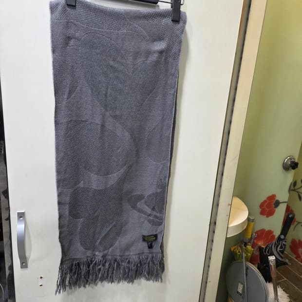 비비안웨스트우드 머플러