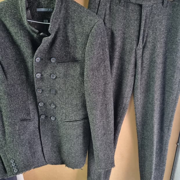 존 바바토스 남성 울 정장 세트 