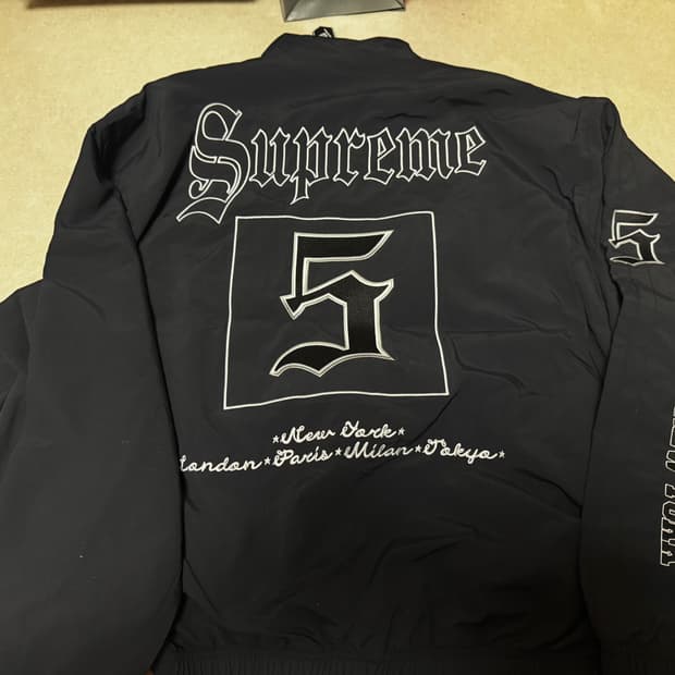 슈프림 25ss 올드잉글리쉬 자켓 xl새상품
