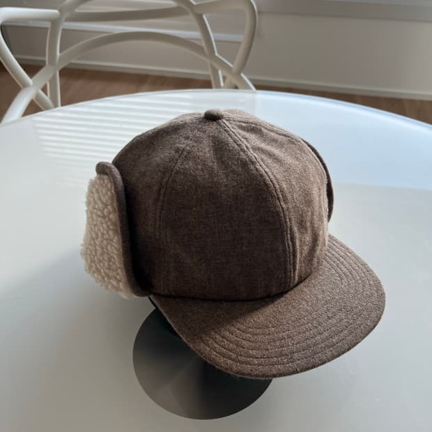 단톤(Danton) 울 보아 6패널 캡 브라운