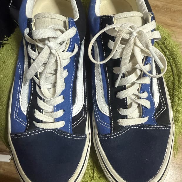 반스 올드스쿨 블루 블랙 270 사이즈