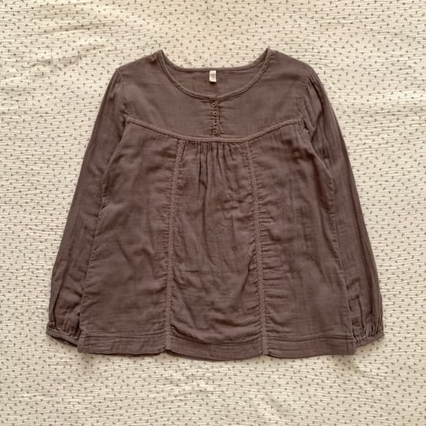 코코아 라떼 모리 레이스 티셔츠