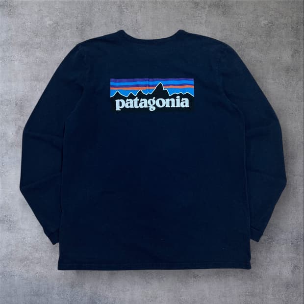 파타고니아 스펠아웃 박스 로고 네이비 롱 슬리브 긴팔티