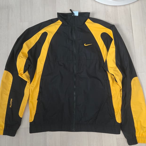 나이키 NOCTA 트랙 자켓 & 바지 블랙/옐로우
