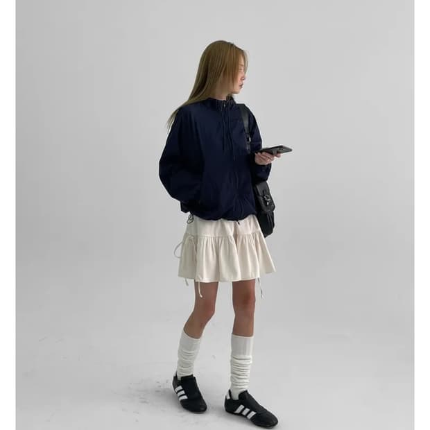 블랙업 헬신더 플레어 리본 미니 스커트 팬츠 아이보리