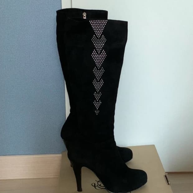 리얼 스웨이드 롱부츠