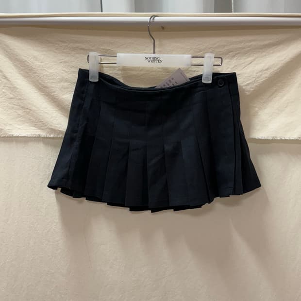 브랜디멜빌 핀턱 미니스커트navy