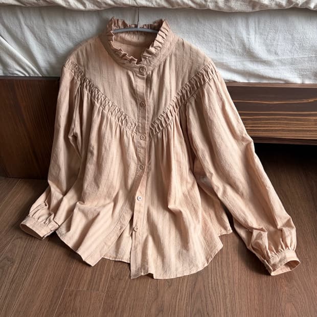 balloon frill blouse