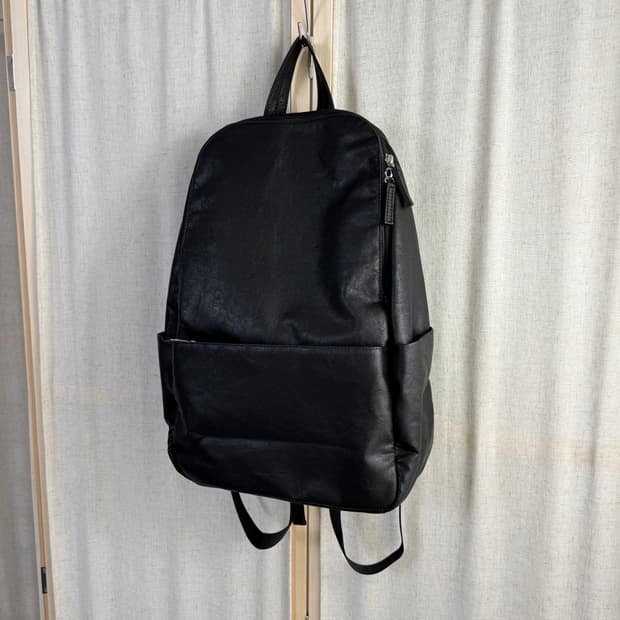 Legato Largo 페이크 레더 백팩