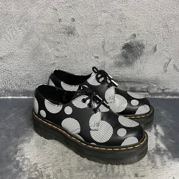 닥터마틴 쿼드 240