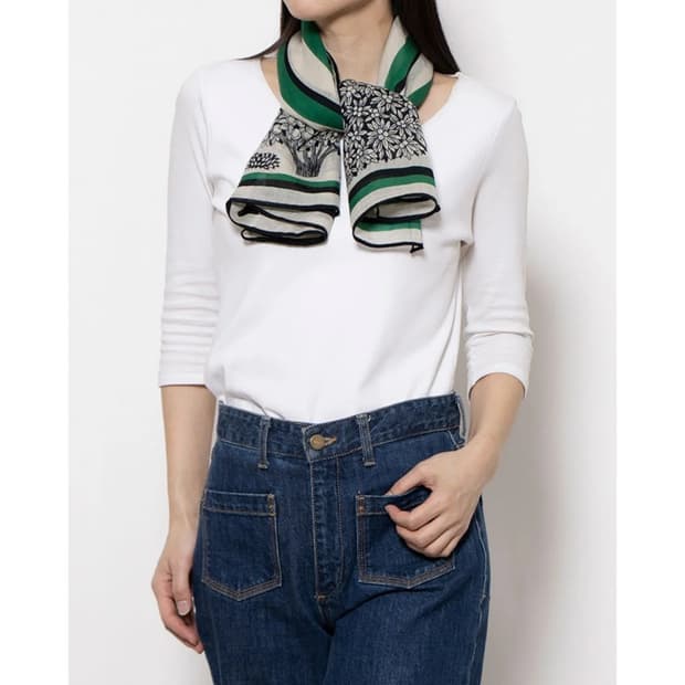 이누이 에디션스 INOUI EDITIONS 24FW 스퀘어 스카프