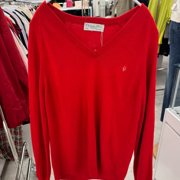 크리스찬디올 V넥니트 레드