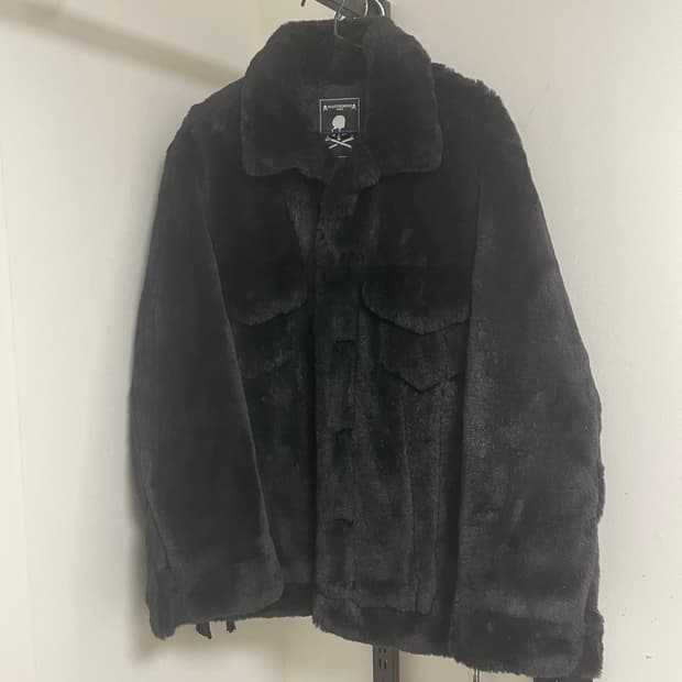 구매가1500 판매가750 마스터마인드 월드 페이크퍼자켓 M사이즈