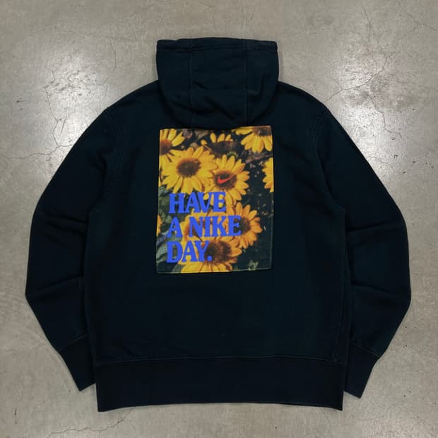 나이키 블랙 컬러 빅로고 후드티