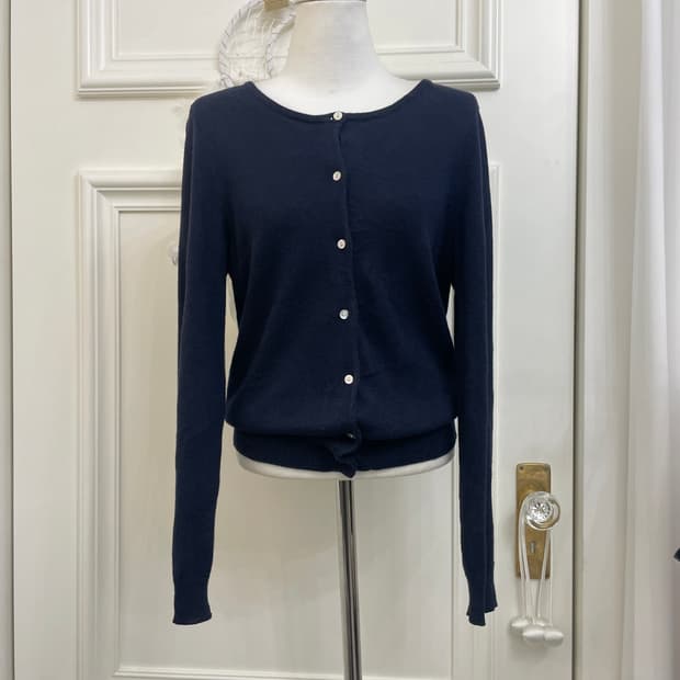 navy pearl button basic cardigan(size-F)