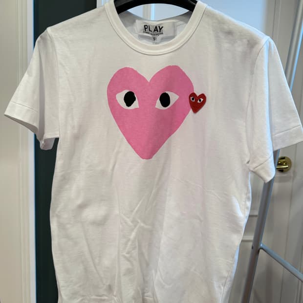 플레이 꼼데가르송 레드하트 티셔츠 핑크