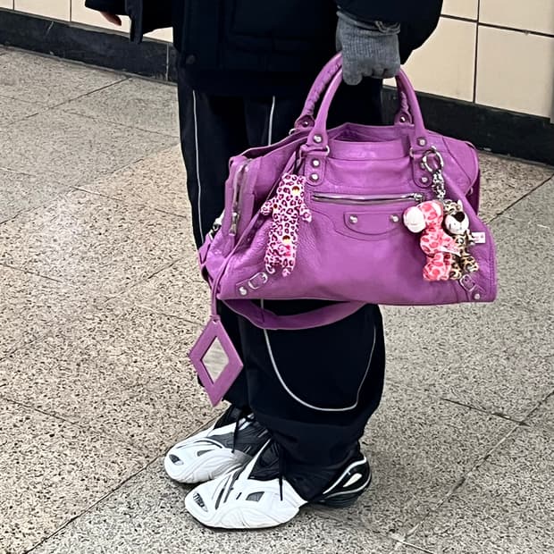 발렌시아가 모터백