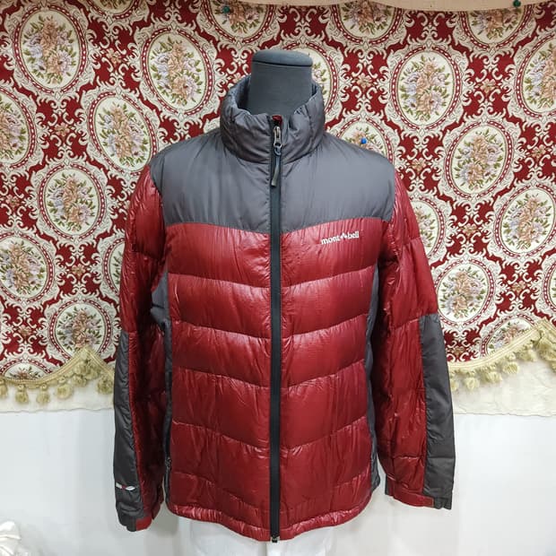 몽벨 800필 구스 경량 패딩 점퍼

