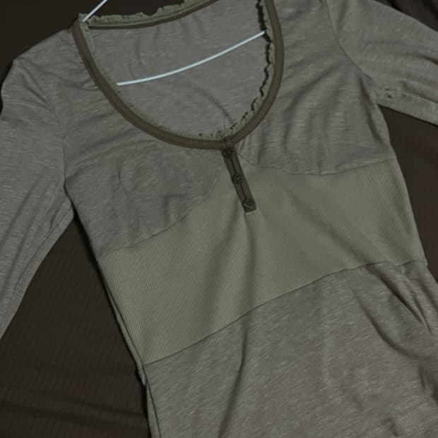 🪽 모리걸 브라운 레이스 티셔츠