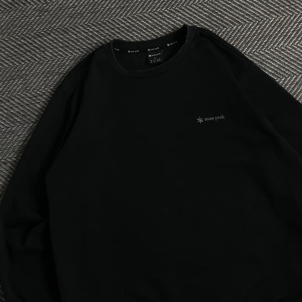 스노우피크 스펠로고 블랙 미니멀 맨투맨y 3029