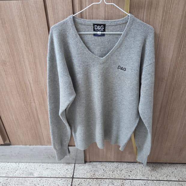 돌체앤가바나 니트 100