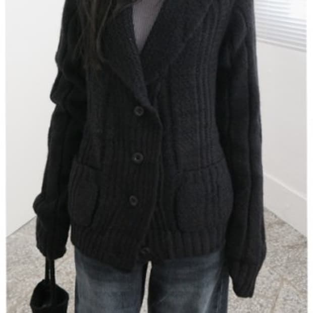애프터먼데이 탱글 브이넥 가디건
