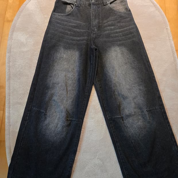 제이디드 런던 콜로서진 블랙 와이드 데님 /31사이즈