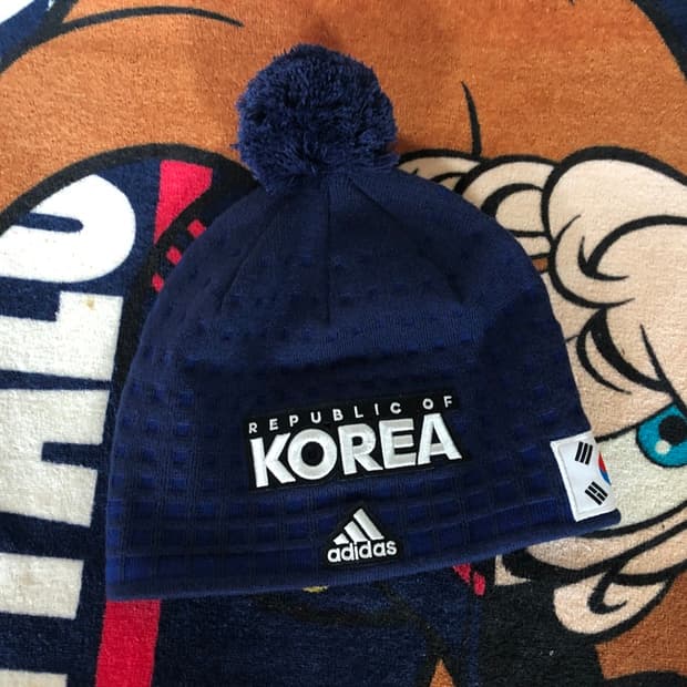 아디다스 리퍼블릭 오브 코리아 방울비니/동계비니 