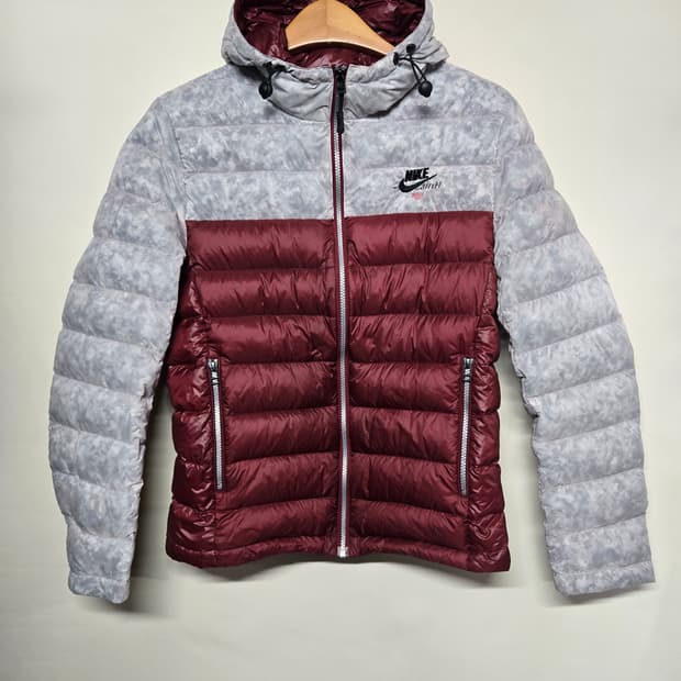 나이키 마블 패턴 경량패딩 95
