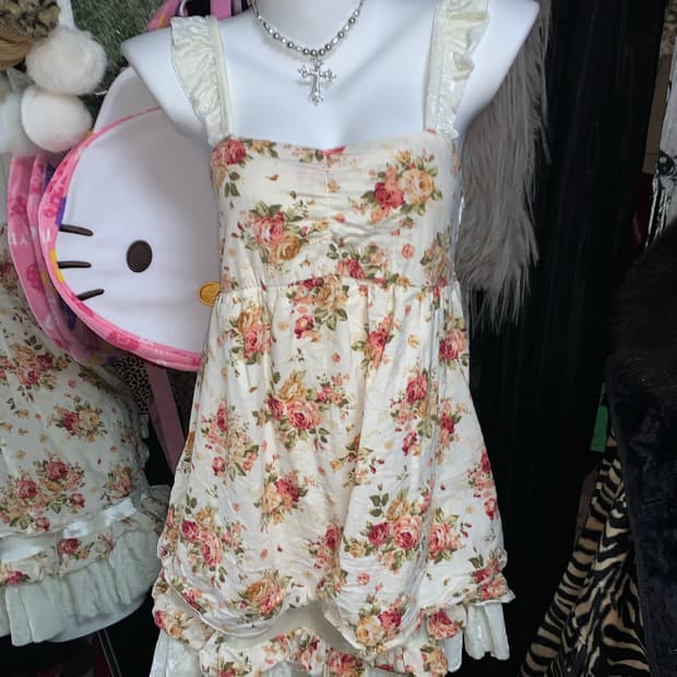 리즈리사st 로걀 벨벳 플라워 원피스