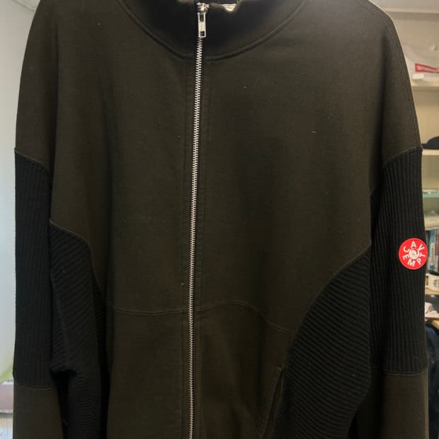 카브엠트 립 컷 자켓