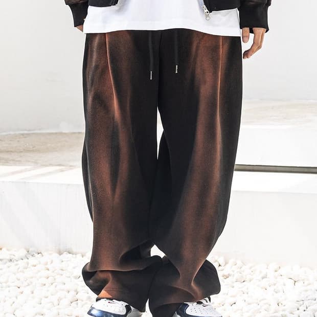 매스노운 워시드 포턱 플리츠 벌룬 트레이닝 팬츠 L