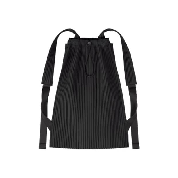 (구매)이세이미야케 먼슬리백팩 블랙