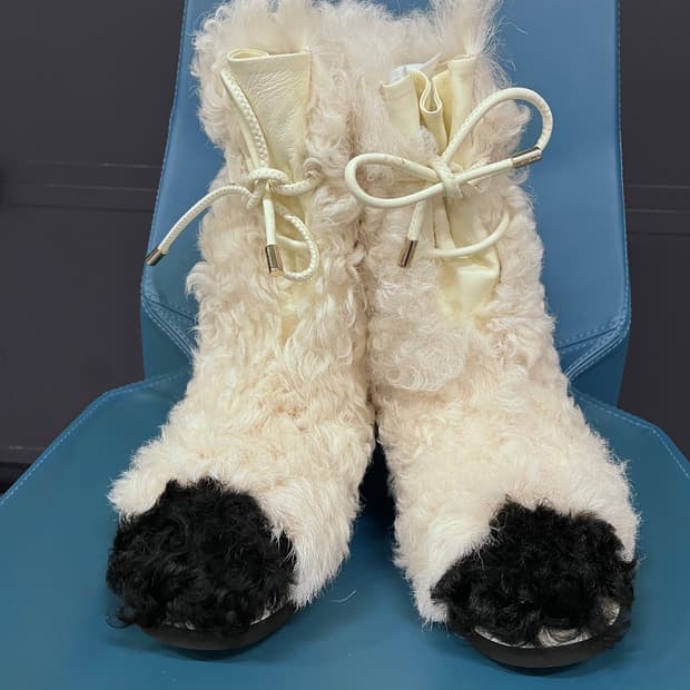 샤넬시어링 부츠 (인간푸들 ) 정품 37반 240 