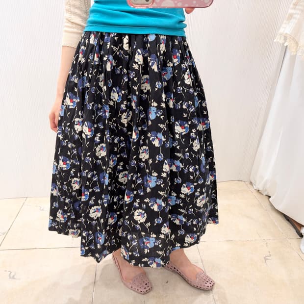 Navy bloom flare skirt