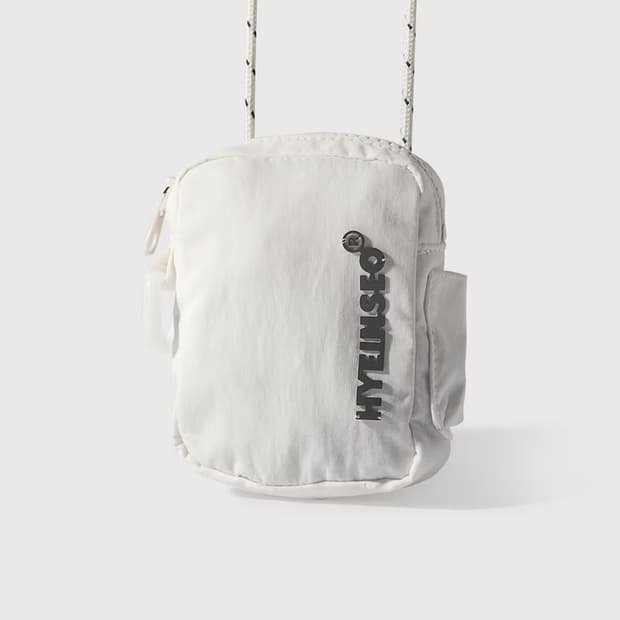 Hyeinseo 혜인서 시가렛 파우치